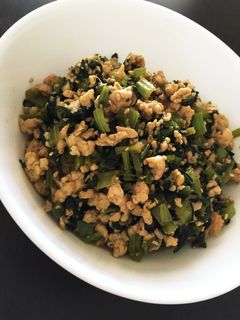 小松菜☆鶏そぼろ!朝ごはんやお弁当に!-レシピのメイン写真