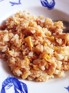 余った鶏皮で簡単チャーハン(^ω^)-レシピのメイン写真