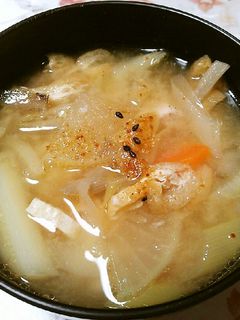 具沢山・鶏肉と根菜の味噌汁♪-レシピのメイン写真