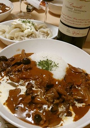 寒い季節にぴったり！ビーフストロガノフ-レシピのメイン写真