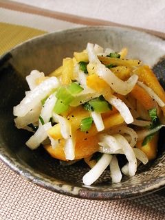 大根と柿のなます風サラダ-レシピのメイン写真