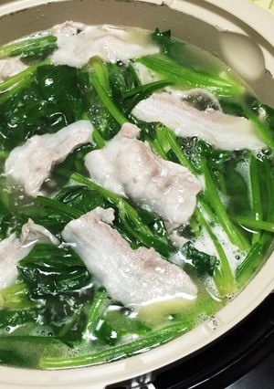 ほうれん草と豚バラ肉だけ！うちの山賊鍋-レシピのメイン写真