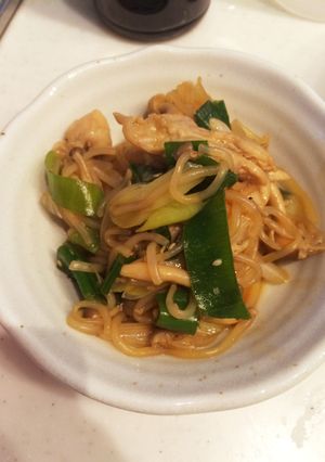 鶏肉と白滝の炒め物♡ご飯がすすむ〜♡-レシピのメイン写真