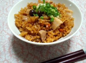 豚の角煮の煮汁で炊き込みご飯-レシピのメイン写真