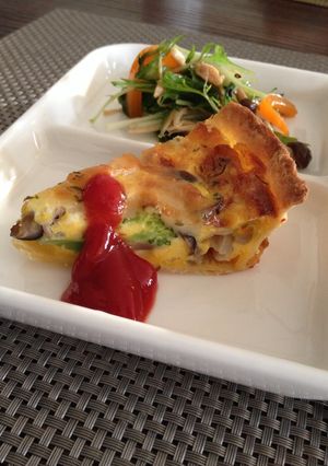 エビとしめじのお手軽キッシュ-レシピのメイン写真