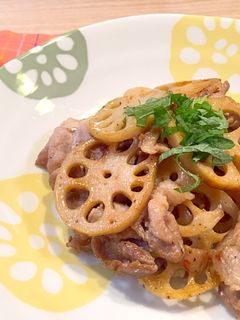 簡単★レンコンと豚肉の甘辛炒め-レシピのメイン写真