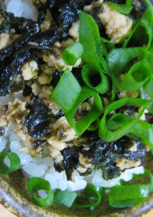 かんた～ん♪海苔と大葉で鶏ひき肉丼-レシピのメイン写真