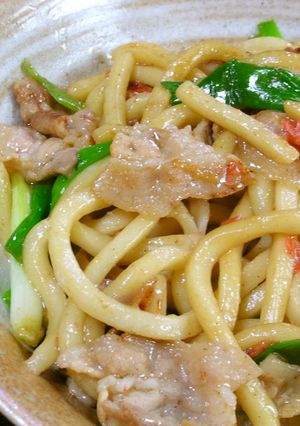 だしがしっかりきいてる醤油味の焼きうどん-レシピのメイン写真