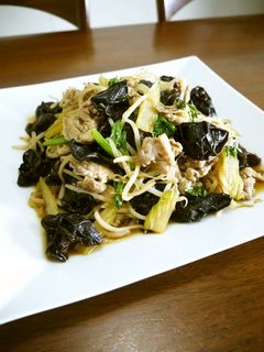 豚肉のセロリともやしのオイスター炒め♪-レシピのメイン写真