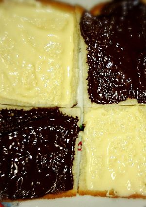 溶かしたチョコの余りで朝食＆おやつ食パン-レシピのメイン写真