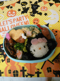 ハロウィンキャラ弁♪黒猫キティ弁当-レシピのメイン写真