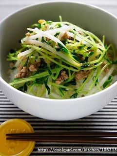 アレンジ丼☆豆苗もやしの塩麹炒めそぼろ丼-レシピのメイン写真