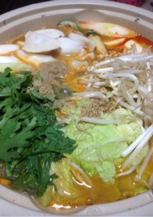 簡単！ピリ辛胡麻味噌鍋-レシピのメイン写真