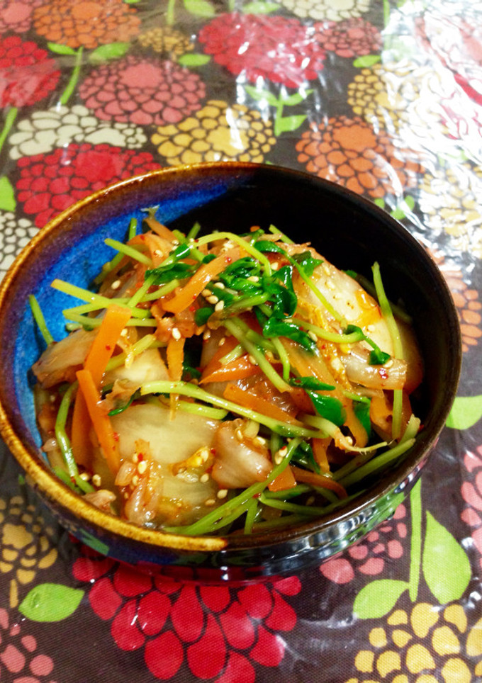 簡単5分で1品！人参と豆苗のキムチ和え-レシピのメイン写真