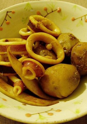イカと里芋の煮物☆ゲソ焼き付き☆-レシピのメイン写真