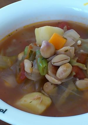 トマト缶、水煮豆で簡単ミネストローネ。-レシピのメイン写真