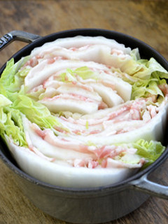 白菜“新はやぶさ”と豚肉のミルフィーユ鍋-レシピのメイン写真