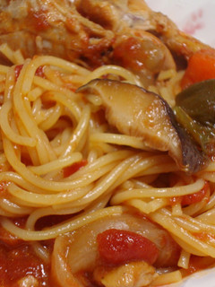 鶏手羽元のトマト煮の残りを使ったパスタ♪-レシピのメイン写真