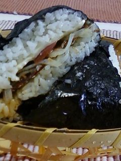 さんま蒲焼きピザ風おにぎらず-レシピのメイン写真