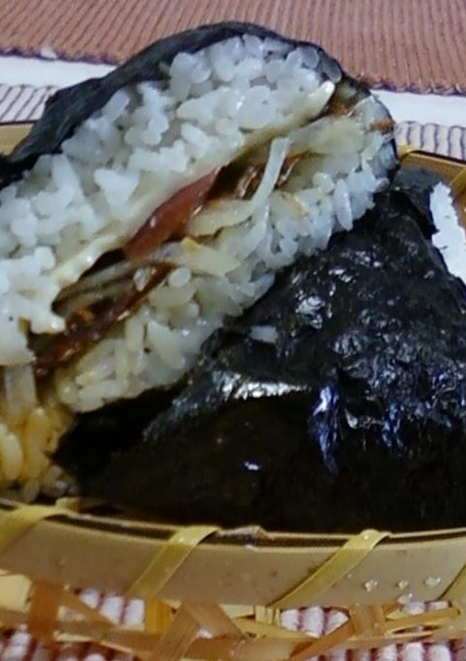 さんま蒲焼きピザ風おにぎらず-レシピのメイン写真