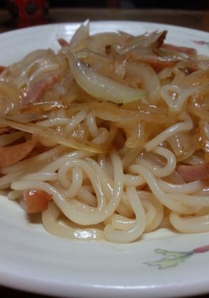 残ったうどんで☆簡単洋風焼きうどん-レシピのメイン写真