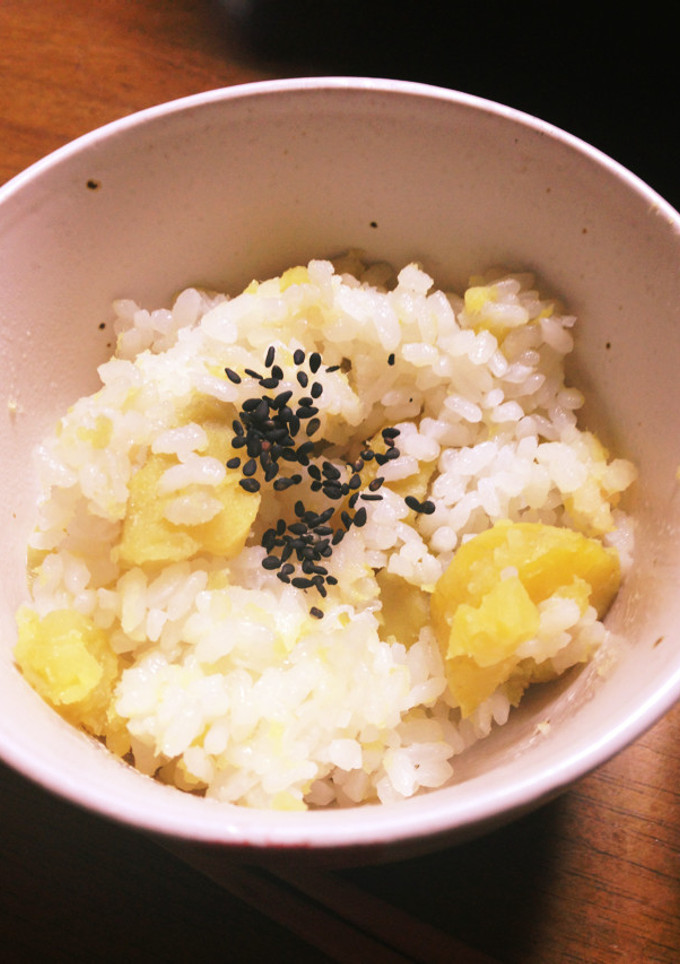 簡単！炊飯器でさつまいもご飯！-レシピのメイン写真