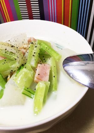 カブが主役！ヘルシー豆乳スープ-レシピのメイン写真