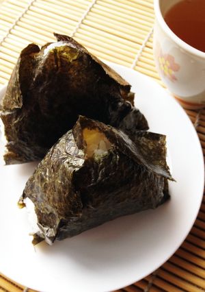 おいしい朝ごはん♪すじこおにぎり-レシピのメイン写真