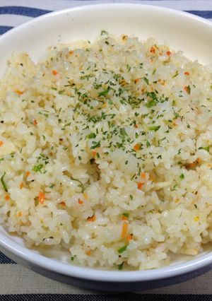 残りご飯で、簡単なガーリックライス-レシピのメイン写真