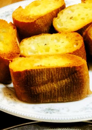 バターとクレイジーソルトのフランスパン-レシピのメイン写真