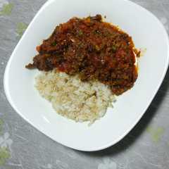 รูปของ 食感で美味しさアップごぼうのキーマカレー