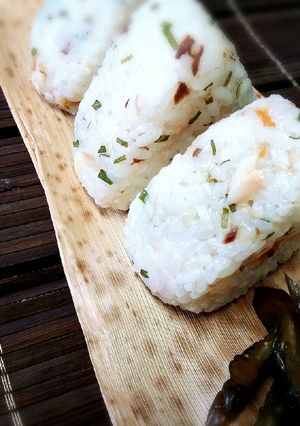 アジ干物と塩レモンの＊おにぎり-レシピのメイン写真
