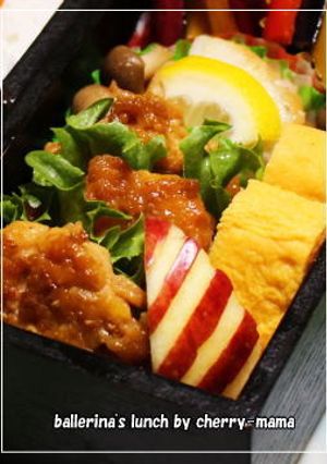 お弁当を華やかに★しましまリンゴ-レシピのメイン写真