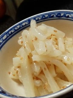 塩麹で。大根の炒めナムル.☆.。.:-レシピのメイン写真