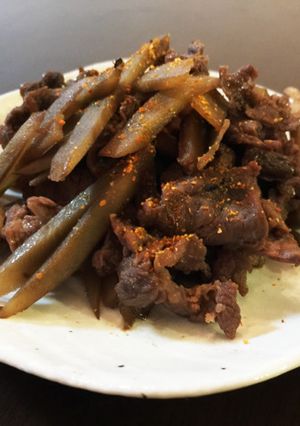 ご飯が進む☆牛ごぼう-レシピのメイン写真
