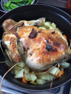 ストウブで鳥の丸焼き ローストチキン-レシピのメイン写真