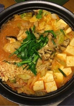 簡単、美味しい味噌キムチ鍋-レシピのメイン写真