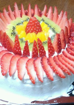 イチゴのデコレーションケーキ-レシピのメイン写真