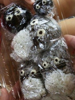 トトロ、まっくろくろすけのおにぎり-レシピのメイン写真
