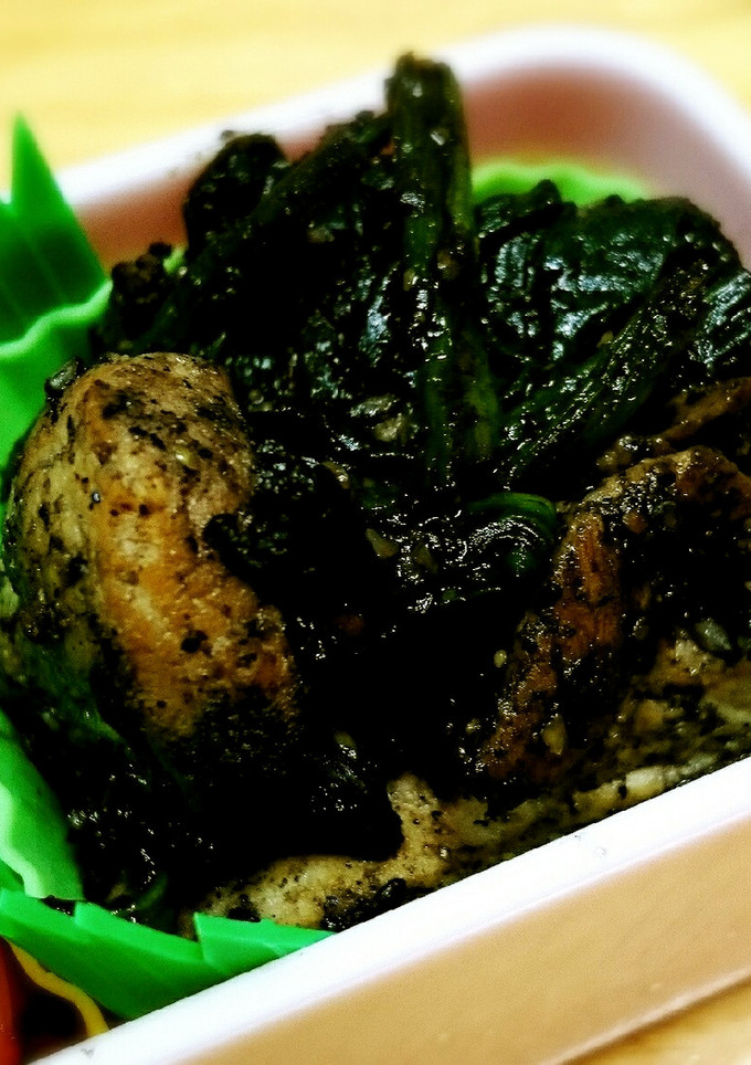 ほうれん草の胡麻和えと鶏ささみの炒め物-レシピのメイン写真