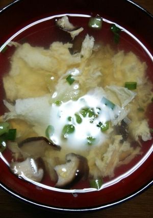 椎茸とたまごのお吸い物-レシピのメイン写真