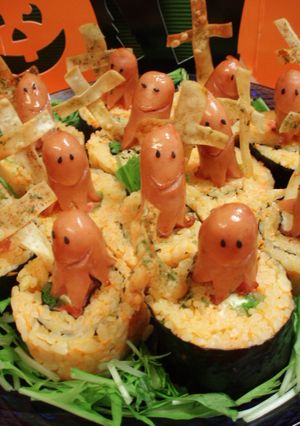 おばけも大好き♪クリームチーズ巻き寿司-レシピのメイン写真