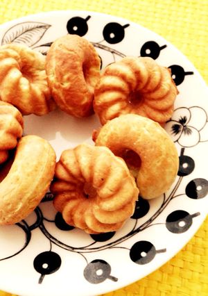子供のおやつに！スムージーで焼きドーナツ-レシピのメイン写真