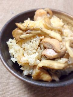 炊いてから入れるだけ!舞茸の炊き込みご飯-レシピのメイン写真