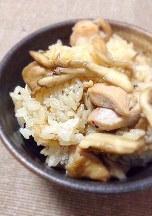 炊いてから入れるだけ！舞茸の炊き込みご飯-レシピのメイン写真
