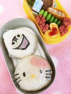 簡単キャラ弁♪キティおにぎり-レシピのメイン写真