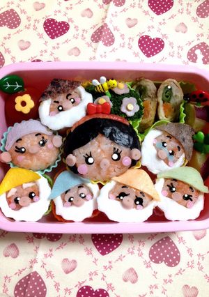 キャラ弁 ツムツム 白雪姫&7人の小人-レシピのメイン写真