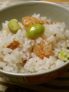 黒枝豆と梅干しの炊き込みご飯-レシピのメイン写真