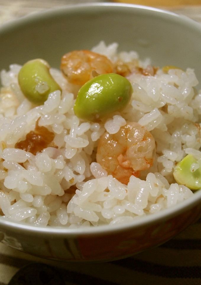 黒枝豆と梅干しの炊き込みご飯-レシピのメイン写真