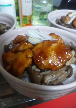 食欲の秋！キノ鶏丼♪-レシピのメイン写真